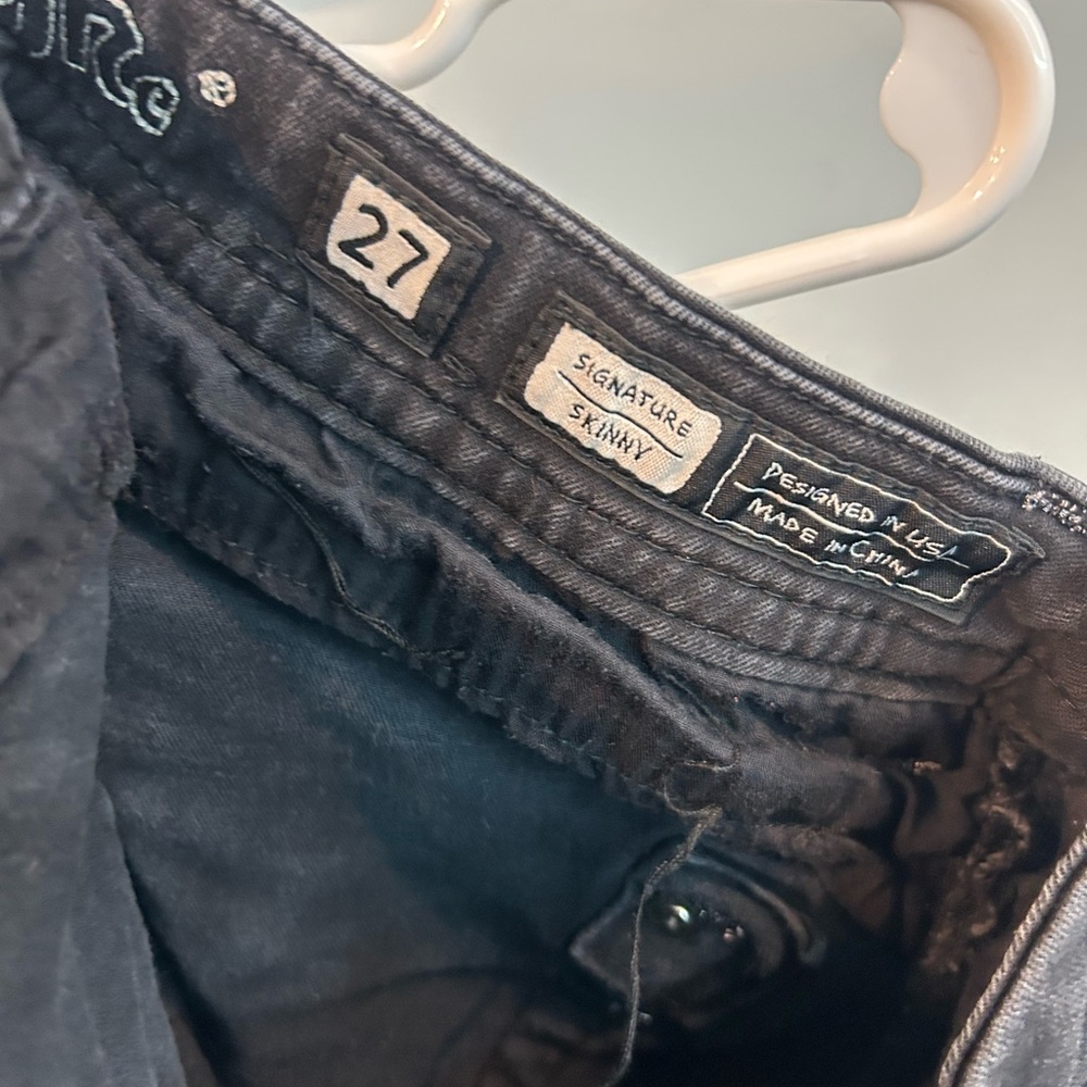 Miss Me Signature Black Skinny Jeans with Beaded Pocket Detail - Picture 2 of 4